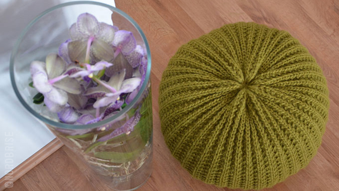 003_pouf_knitting