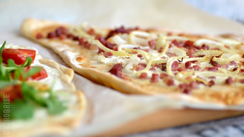 nordbrise | Foodblog & Foodfotografie | Herzhafter Flammkuchen mal zwei ... nordbrise | Foodblog & Foodfotografie | Herzhafter Flammkuchen mal zwei ...