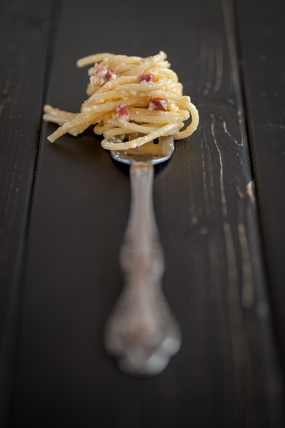 Spaghetti Carbonara with Smokey Bacon and Spicy Parmesan by Eve | nordbrise.net (Spaghetti Carbonara mit rauchigem Speck und würzigem Parmesan)